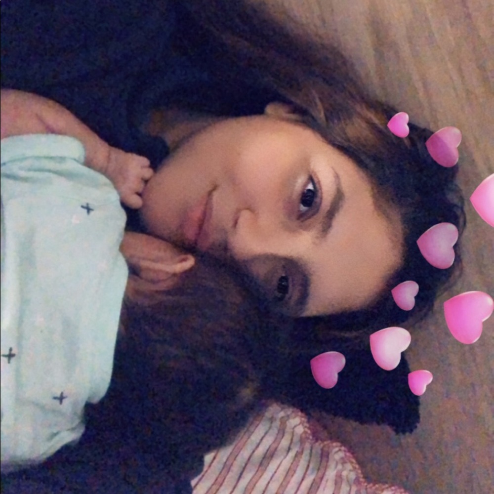 Meet your Posher, Azenia